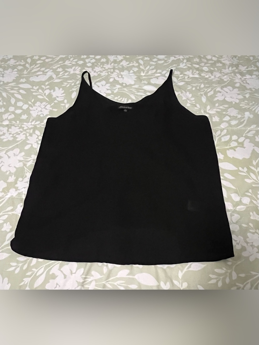 🖤Black Flowy Spaghetti Strap Cami Top